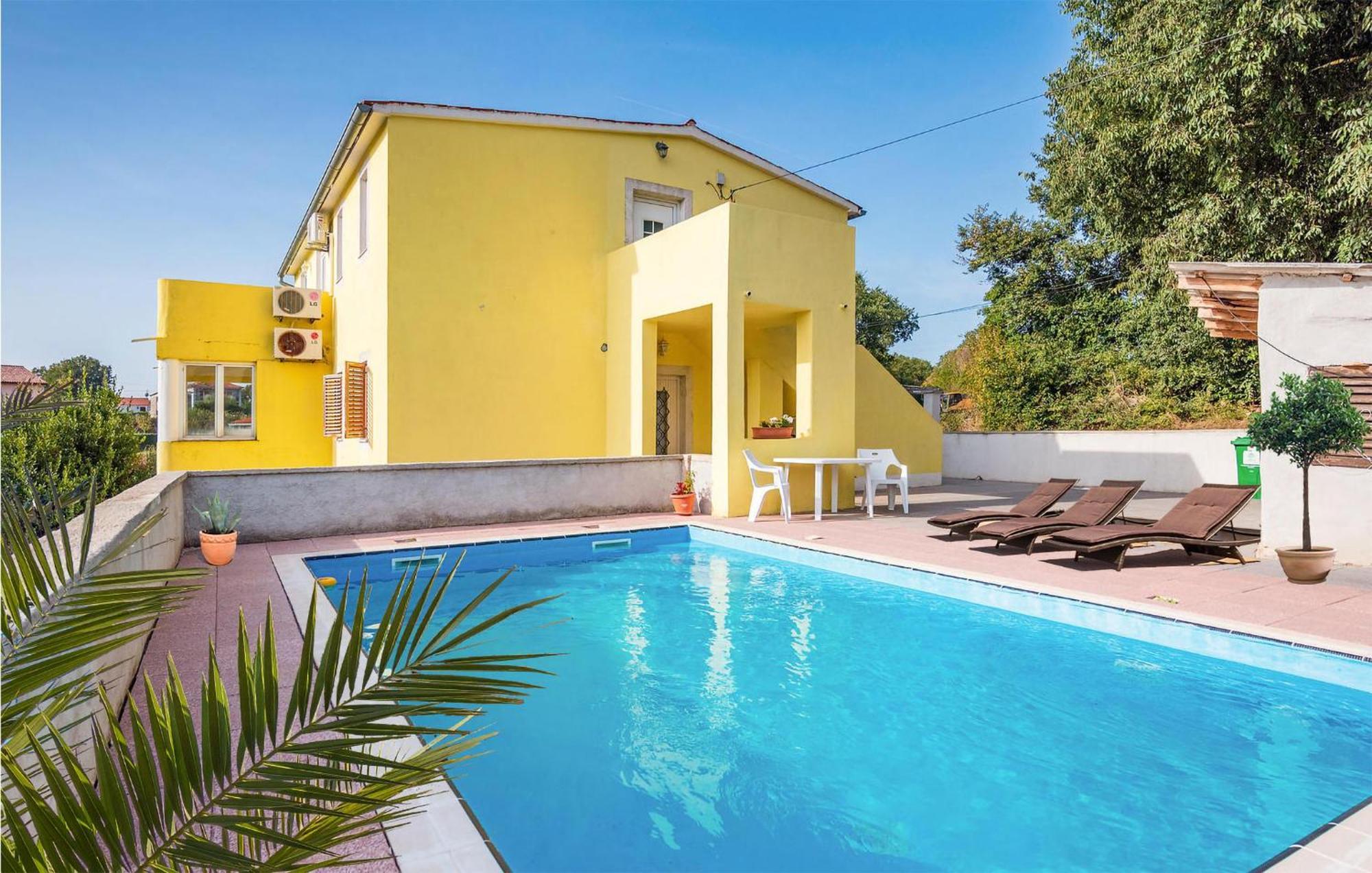 3 Bedroom Gorgeous Apartment In Marcana Exterior photo